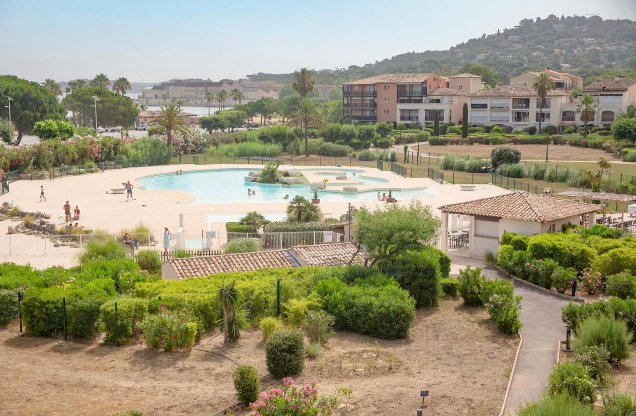 La Symphonie, Piscine, * Gassin